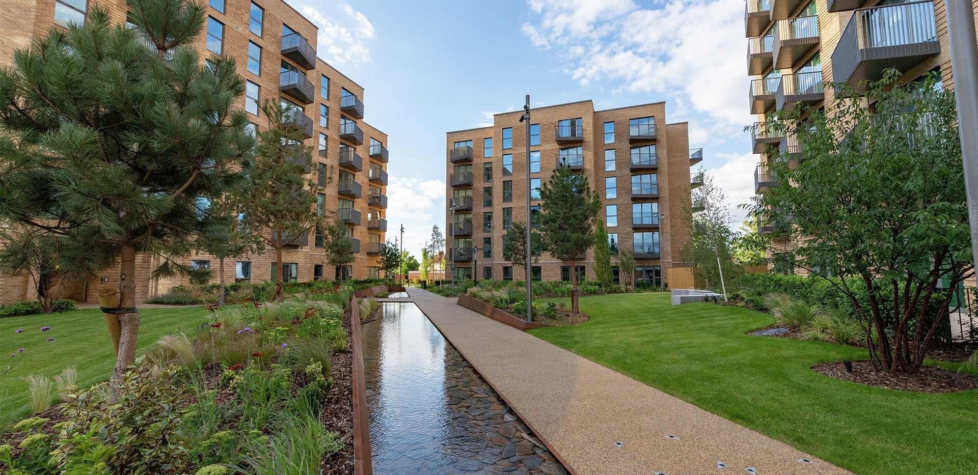 Flat Stoke Gardens in Slough