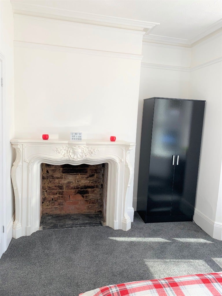 Room Grosvenor Road in Rugby