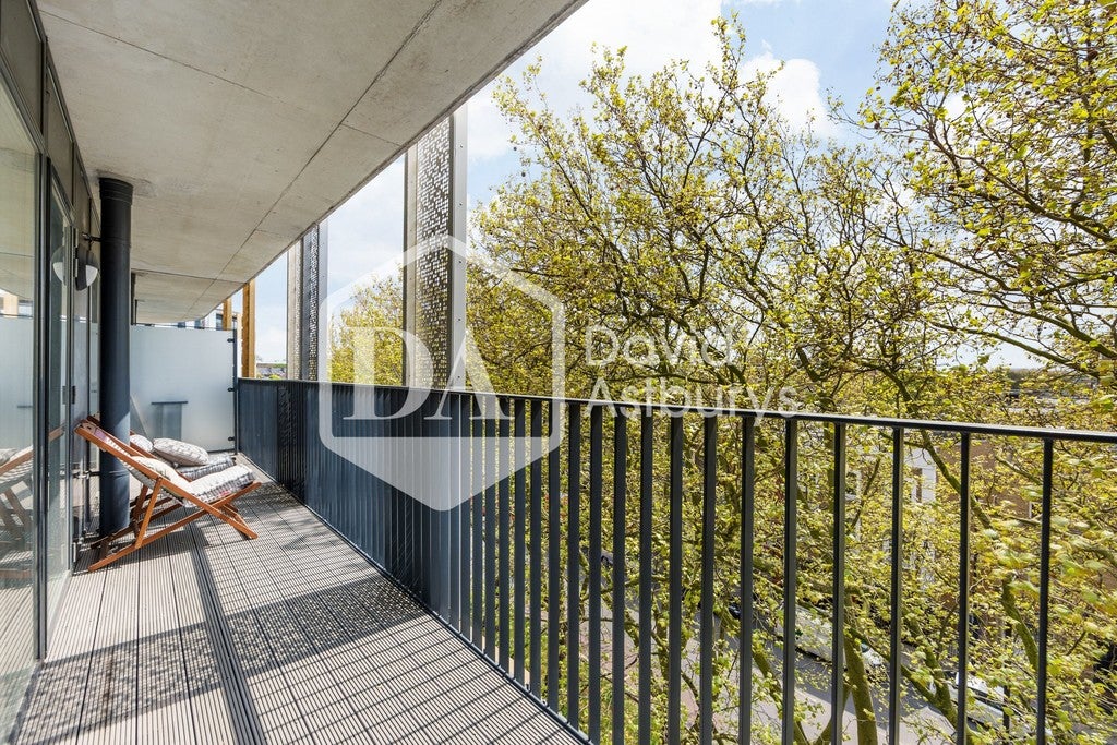 Flat Dalston Lane in Greater London