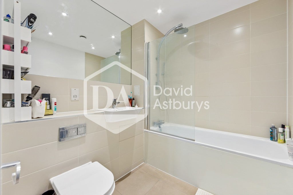 Flat Dalston Lane in Greater London