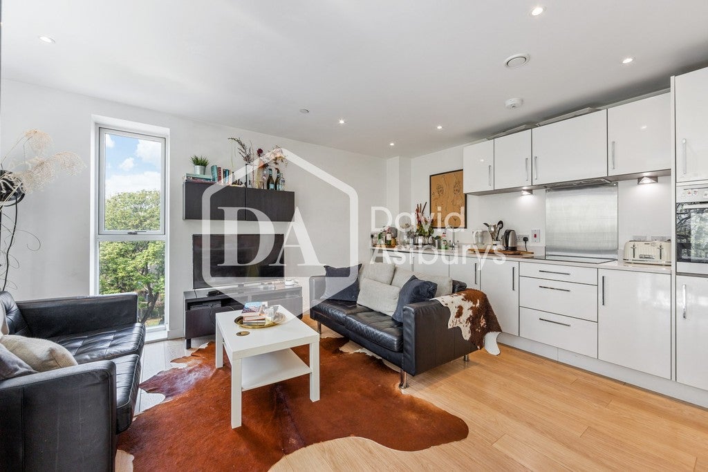 Flat Dalston Lane in Greater London