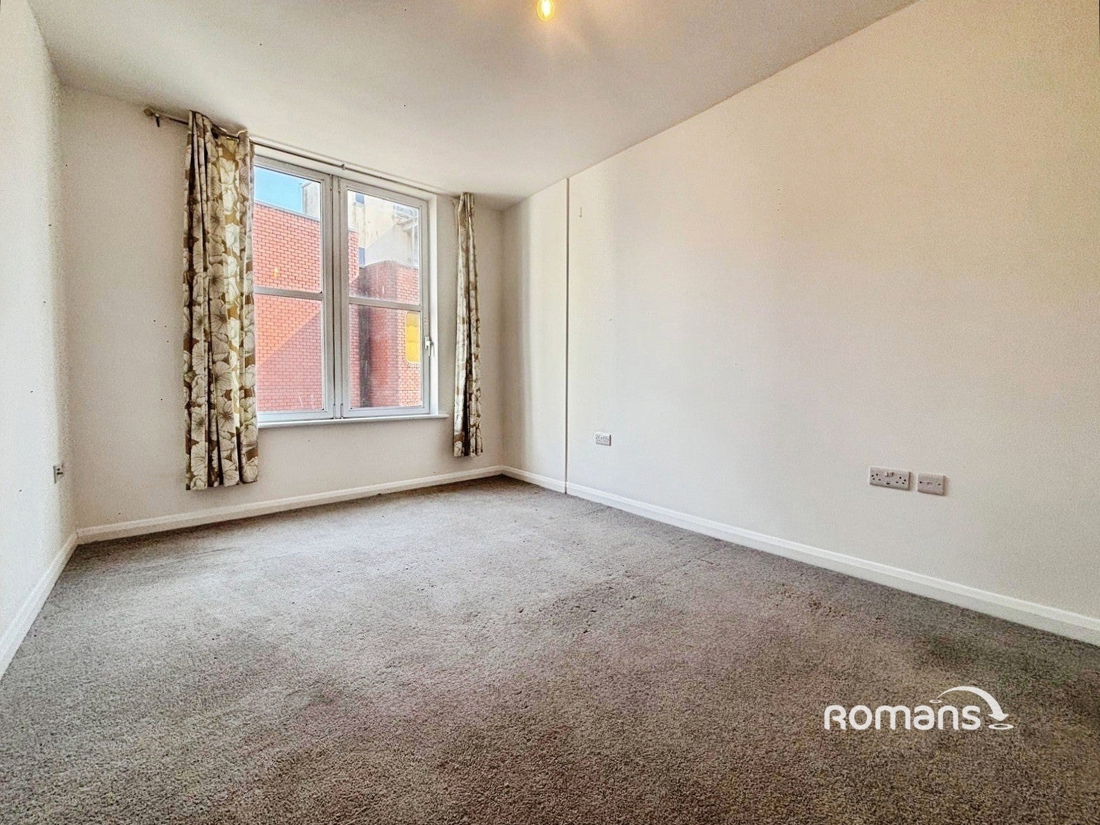 Flat Mendy Street in High Wycombe