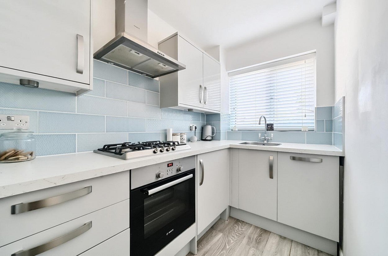 House Paterson Close in Surrey Heath