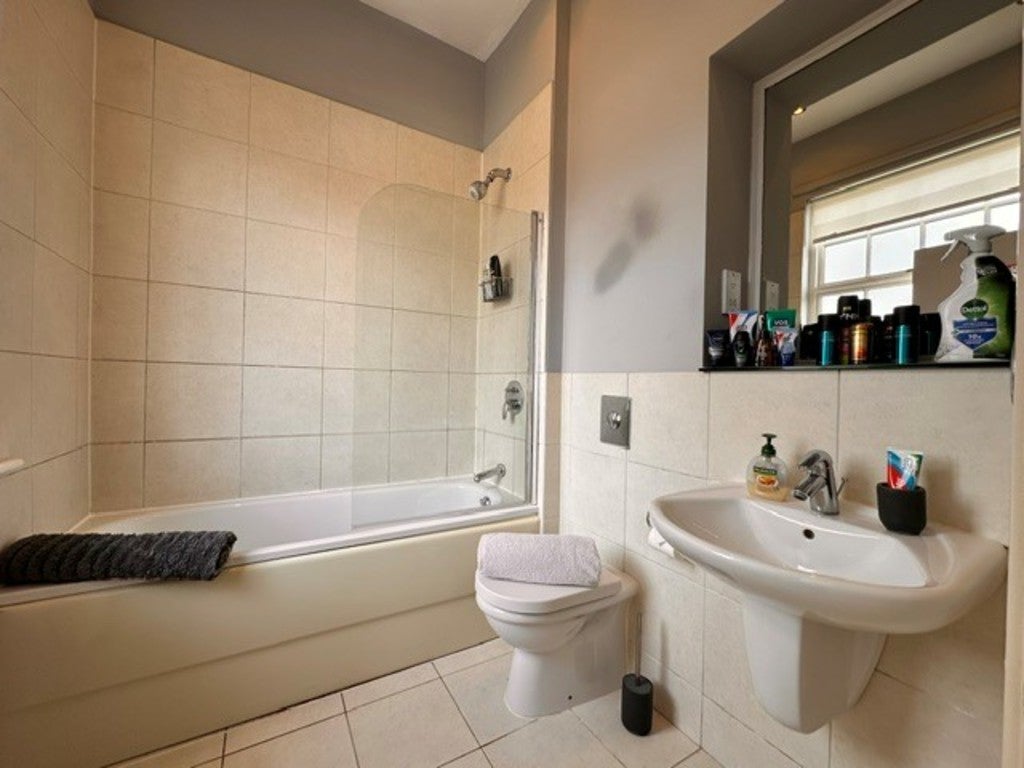 Flat Dower Chase in Escrick
