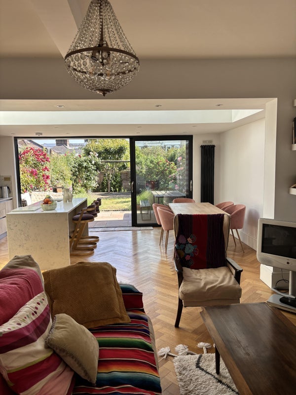 Room Chaucer Road in Greater London