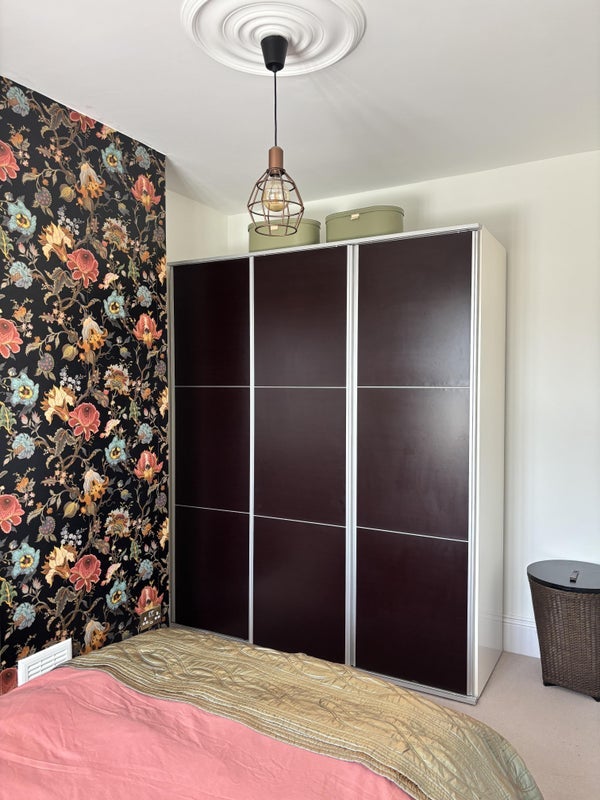 Room Chaucer Road in Greater London
