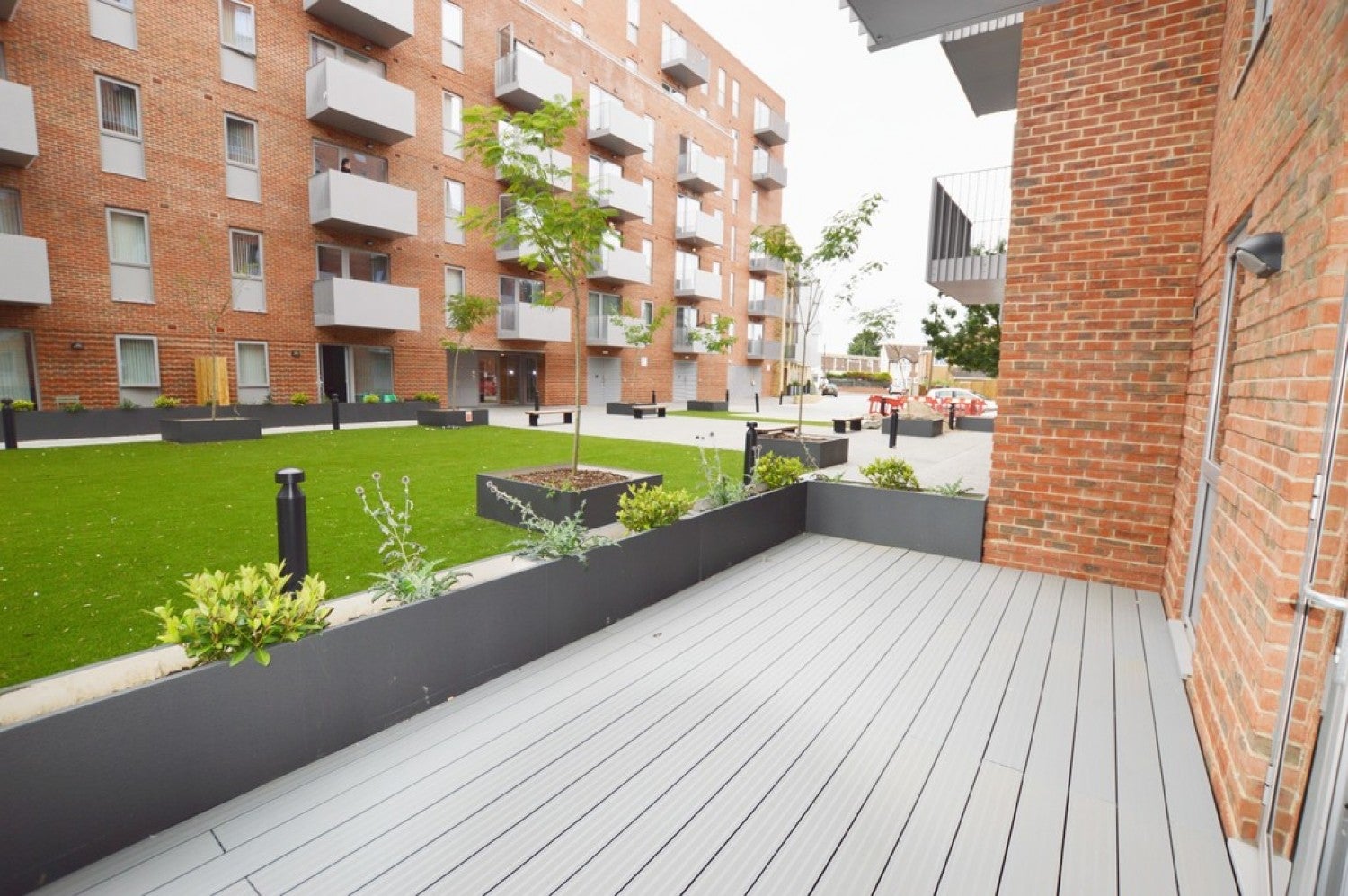 Flat Leith Close in Slough