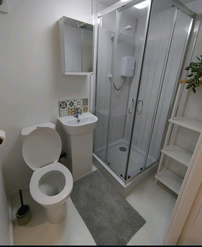 Room Grasmere Street in Liverpool