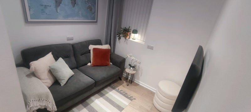 Room Grasmere Street in Liverpool