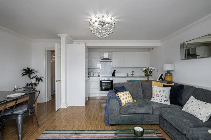 Flat Narberth Road in Tenby
