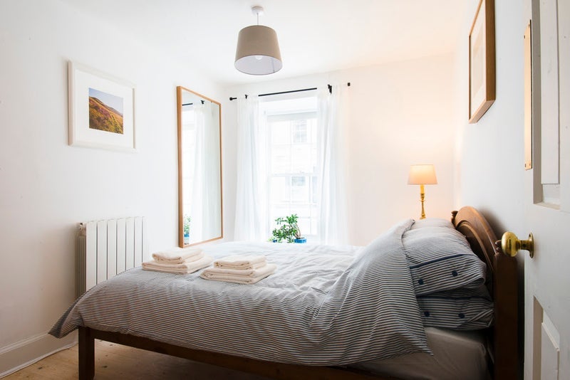 Flat Boroughloch Square in City of Edinburgh