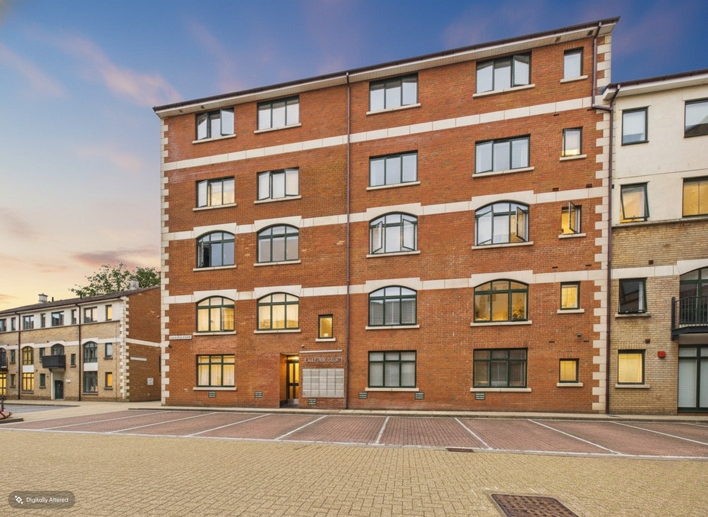 Flat Brunel Court in Dacorum