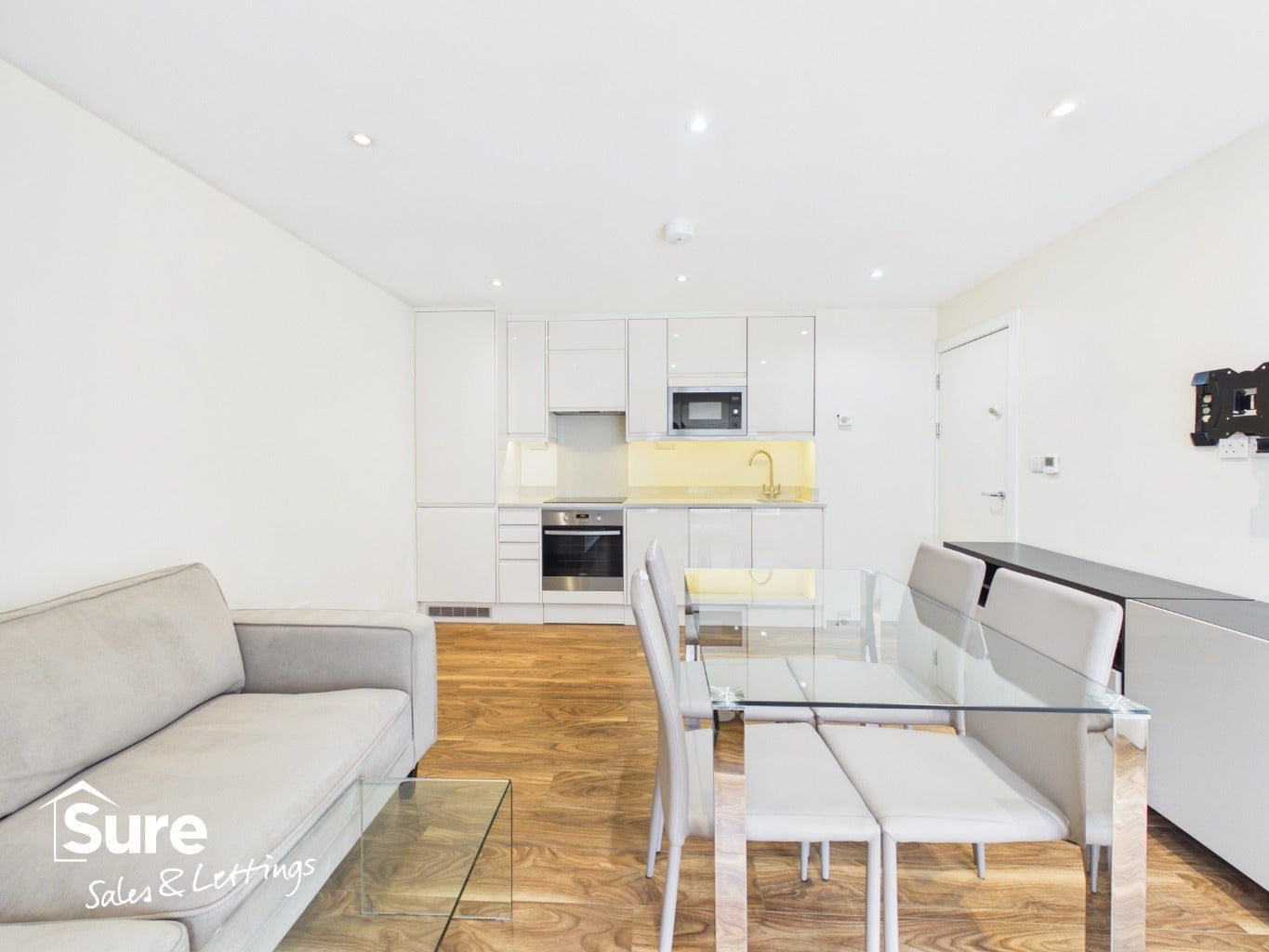 Flat Brunel Court in Dacorum