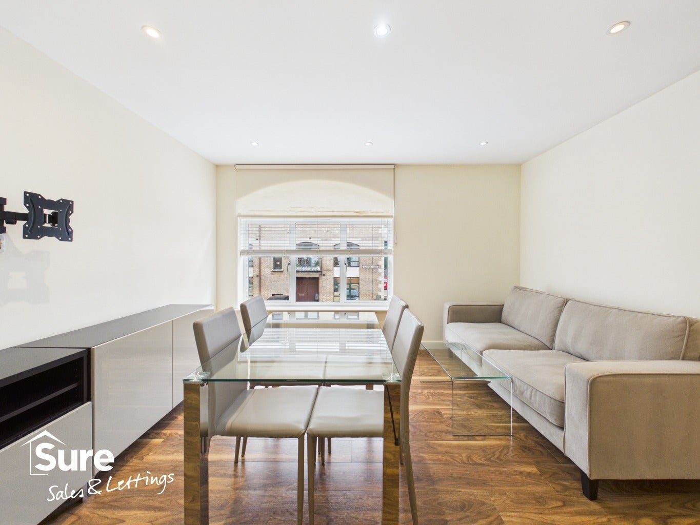 Flat Brunel Court in Dacorum