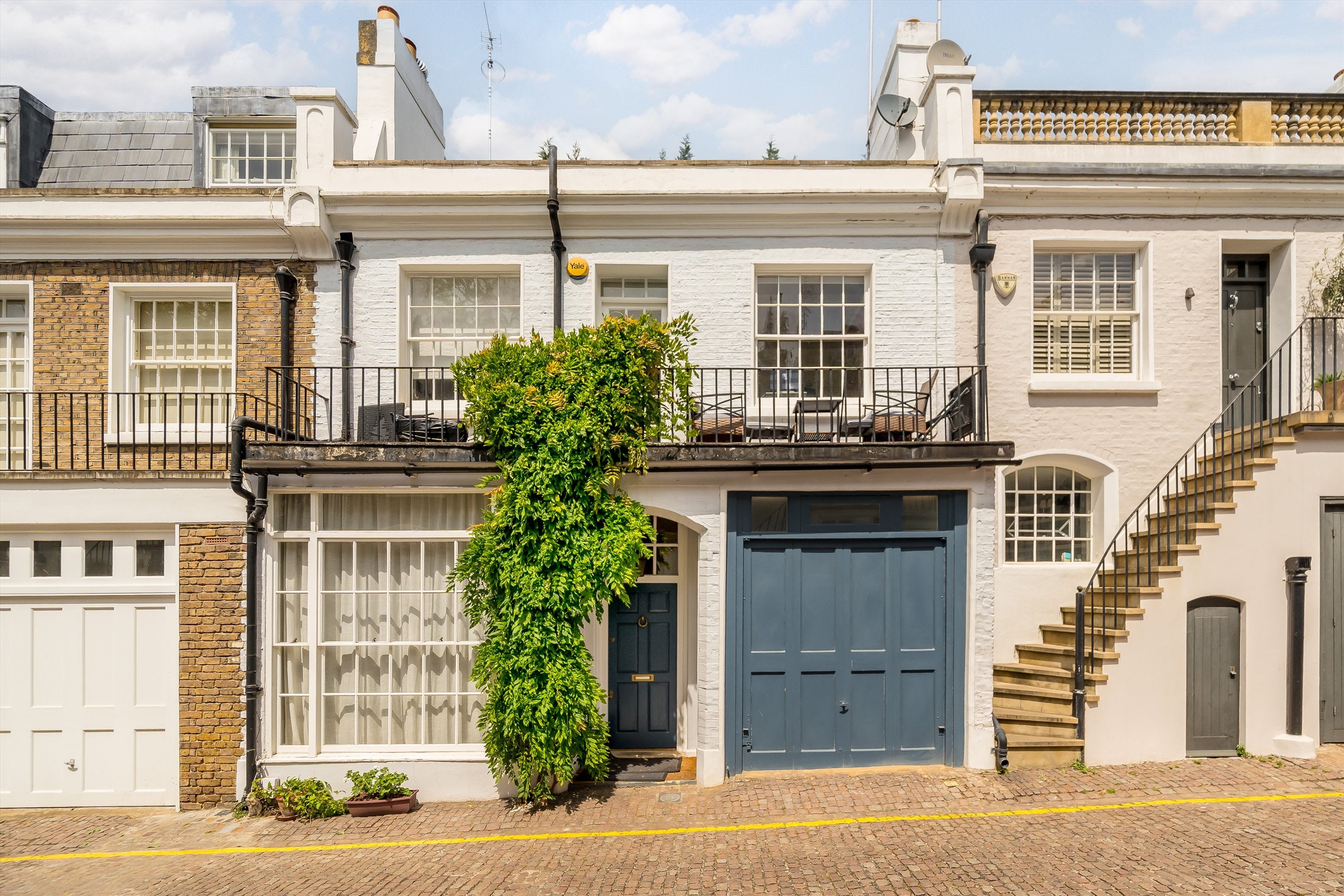 House Holland Park Mews in Greater London