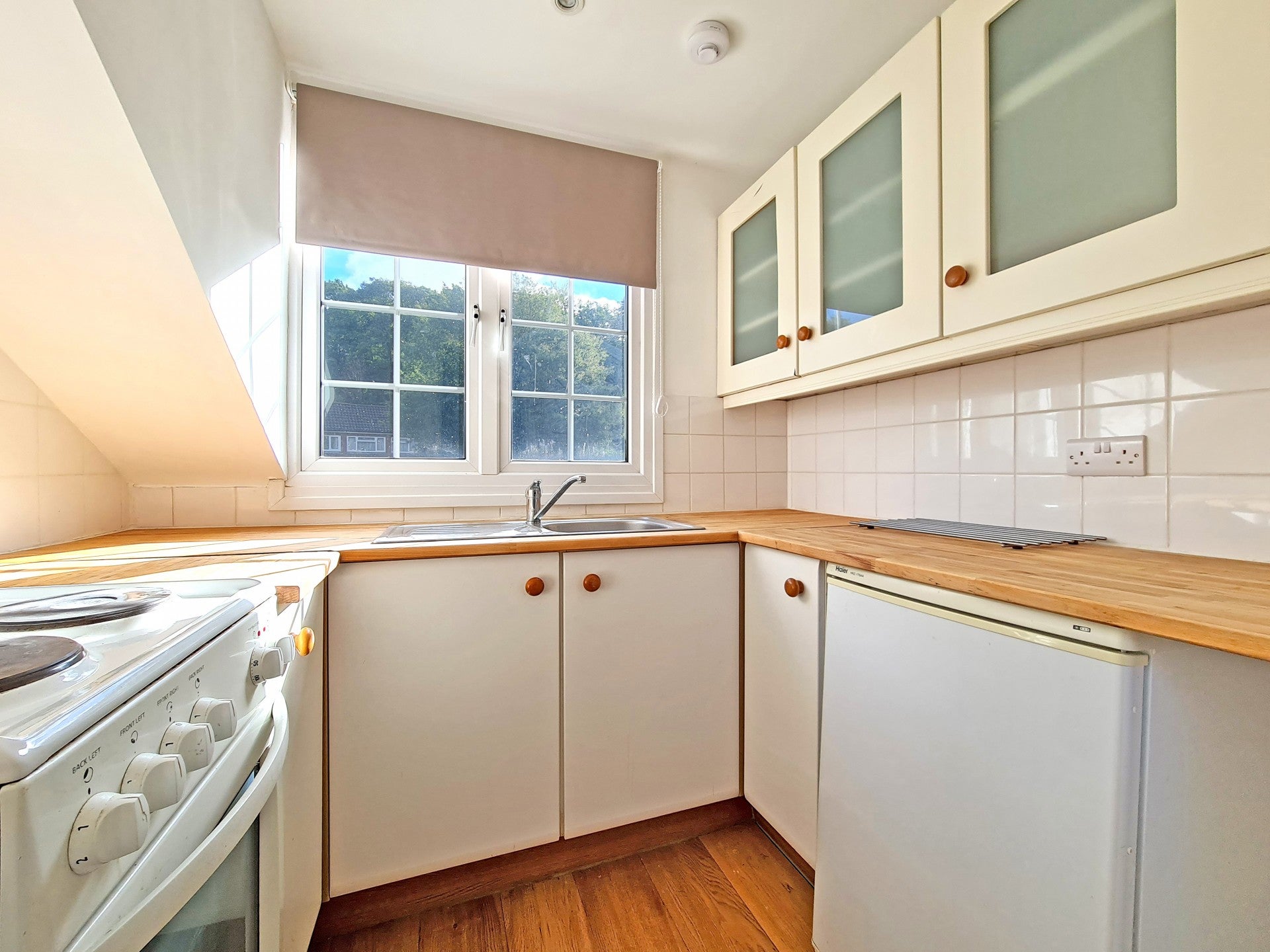 Flat Salisbury Road in Woking