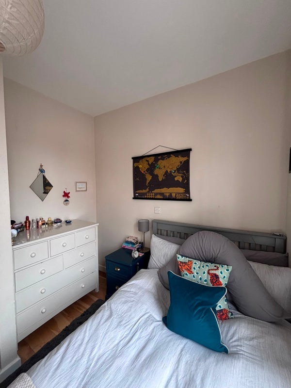Room Saint John's Hill in Greater London