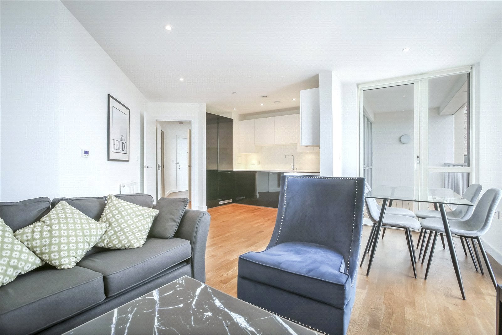 Flat Newby Place in Greater London