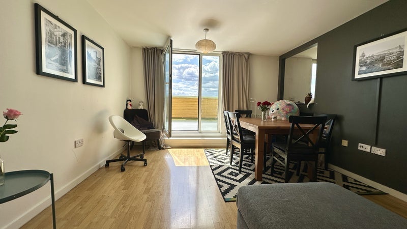 Room Swainson Road in Greater London