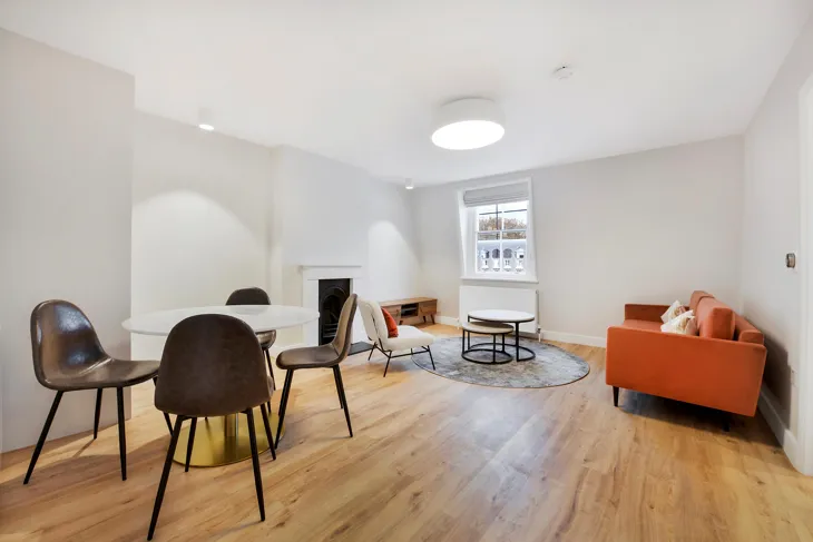 Flat Cranley Gardens in Greater London