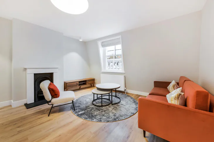 Flat Cranley Gardens in Greater London