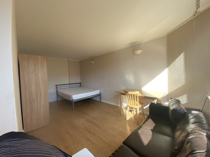 Room World's End Place in Greater London