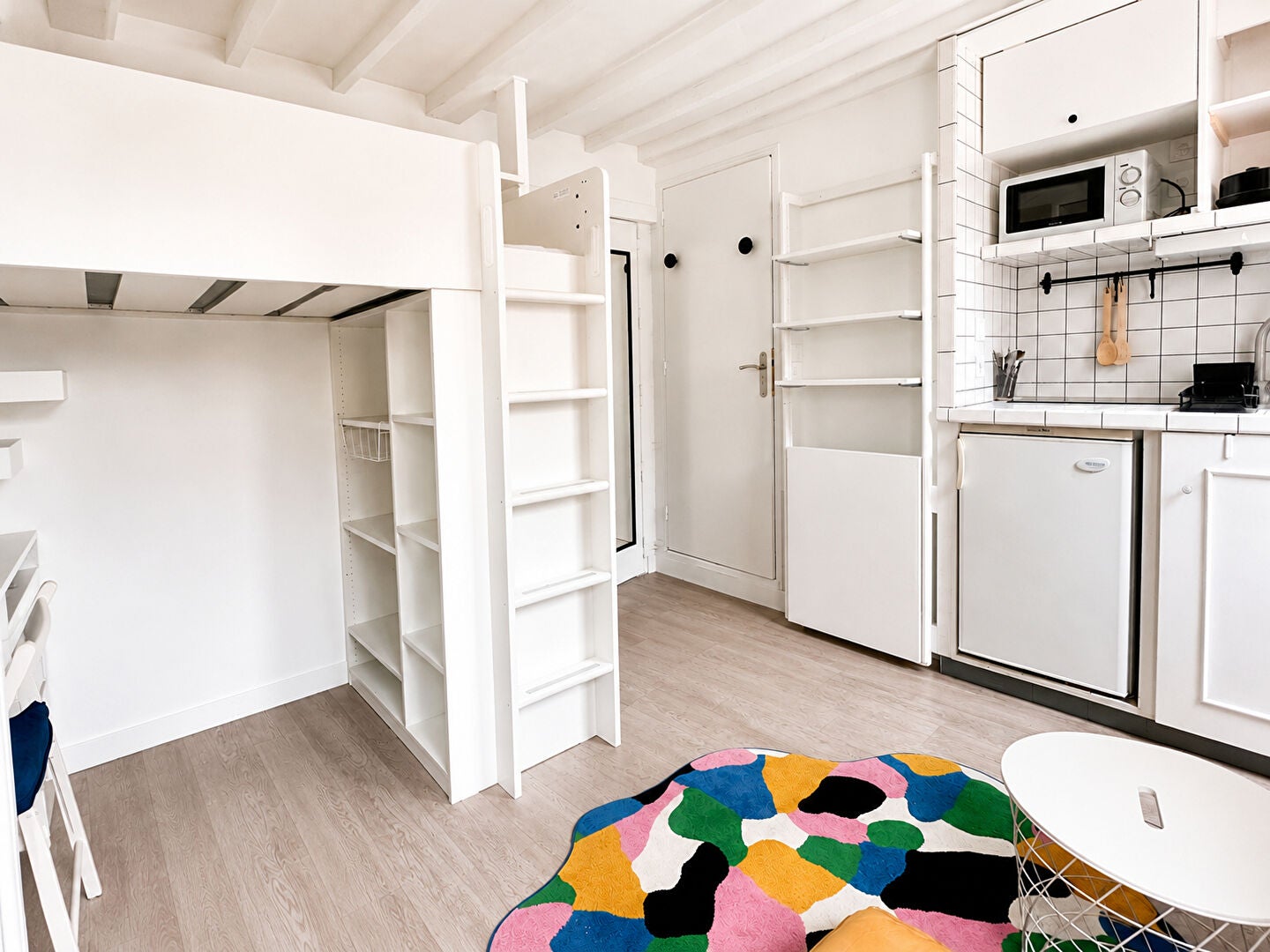 Flat Rue Maurice Ripoche in Paris