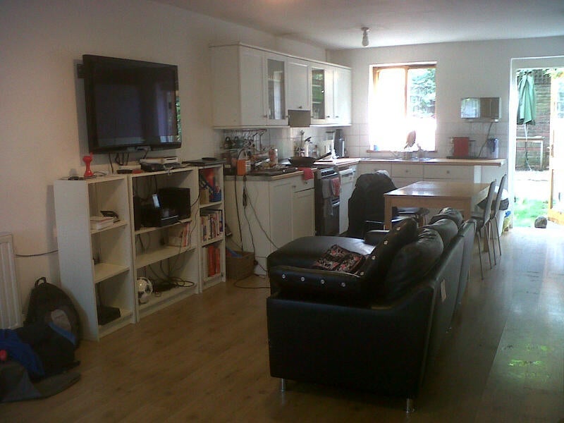 Room Highbury Station Road in Greater London