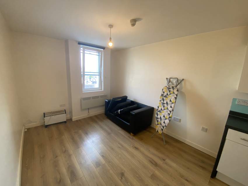 Flat Western Road in Hove