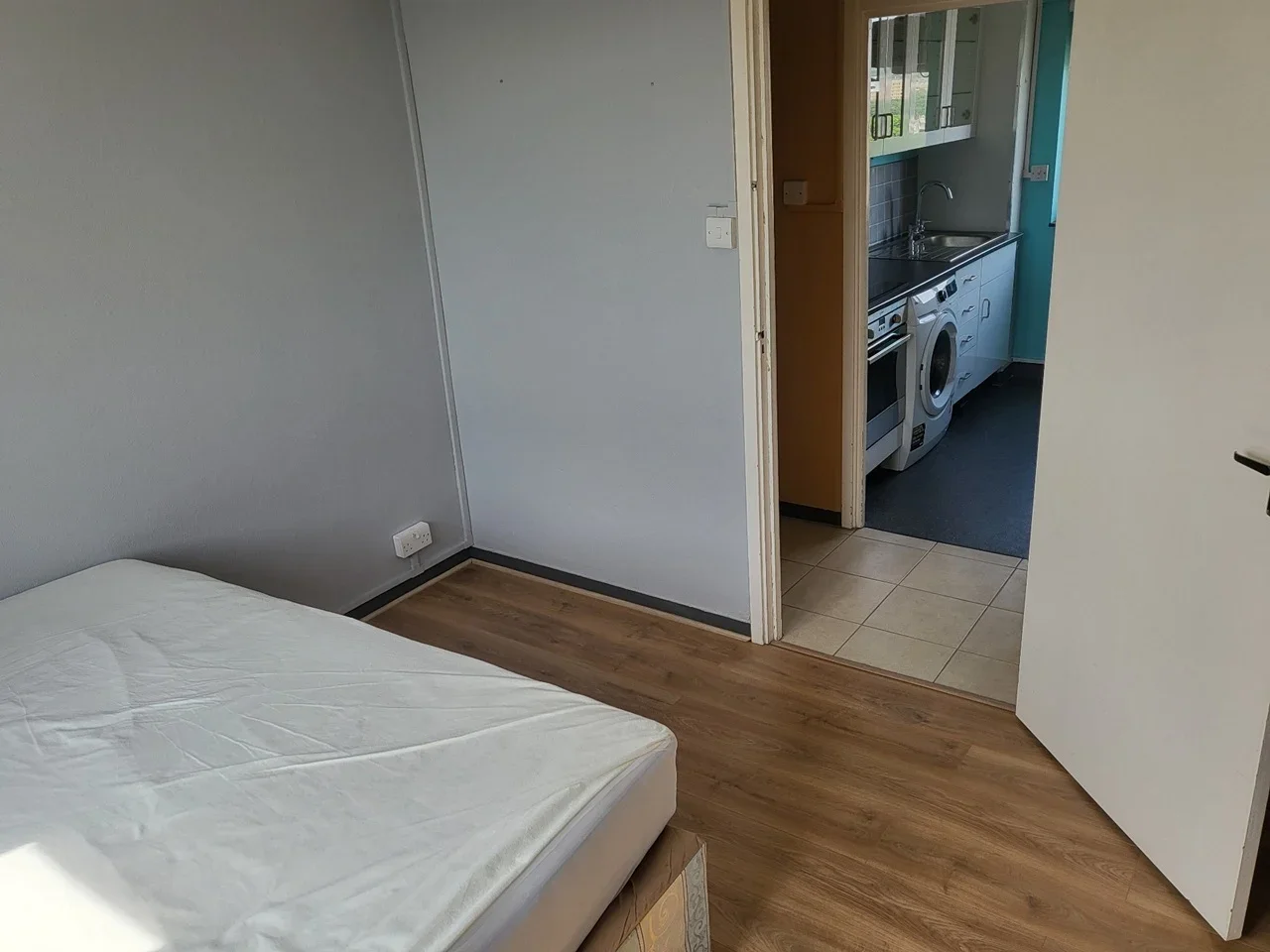 Flat Amhurst Park in Greater London