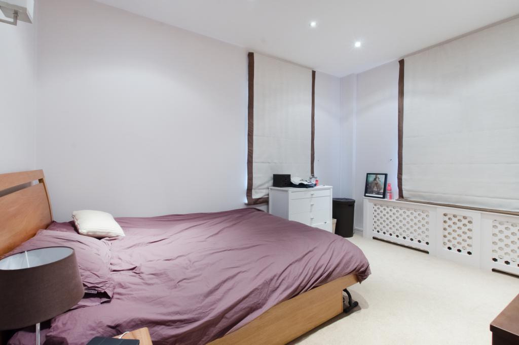Flat Brompton Road in Greater London