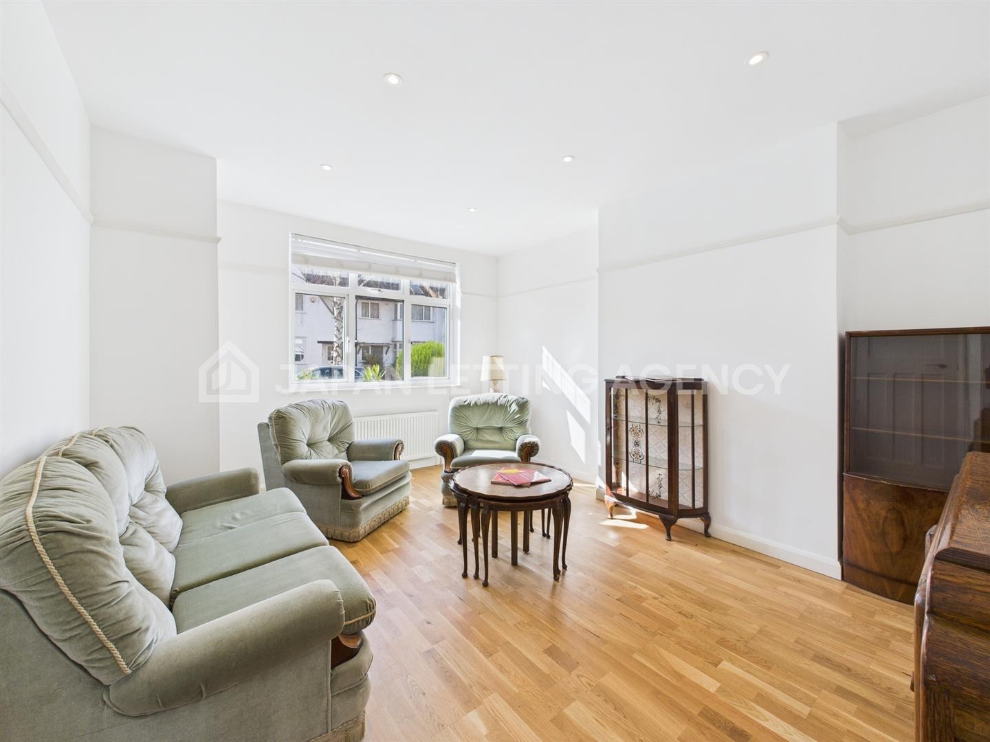 House Park Drive in Greater London