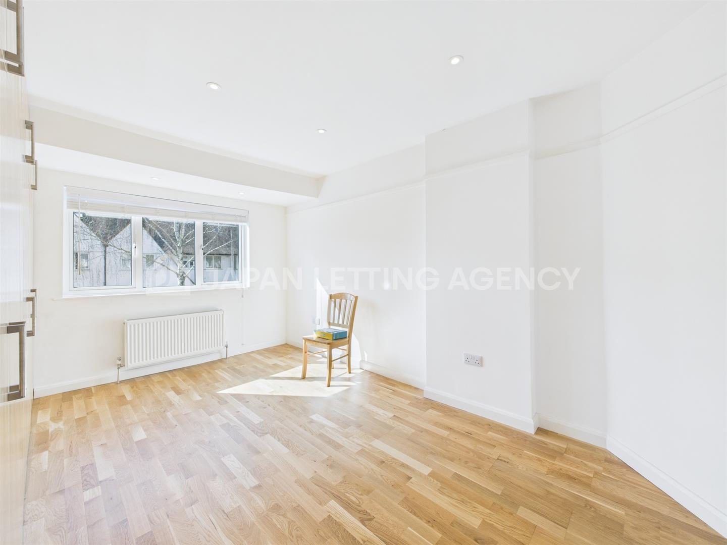House Park Drive in Greater London