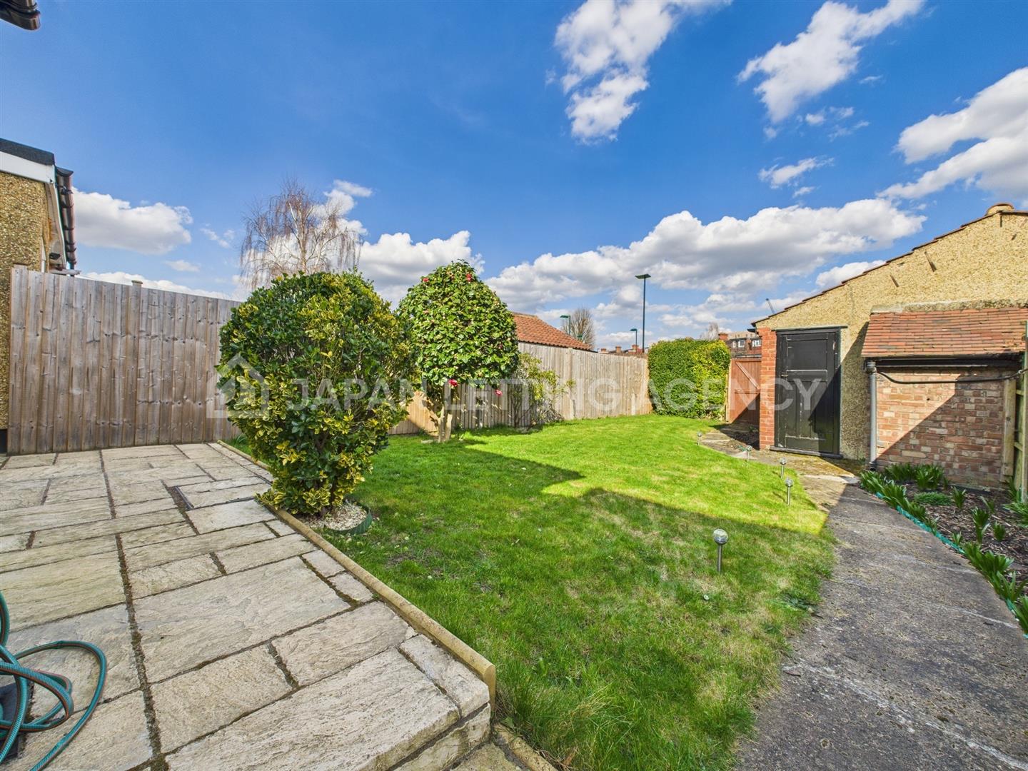 House Park Drive in Greater London