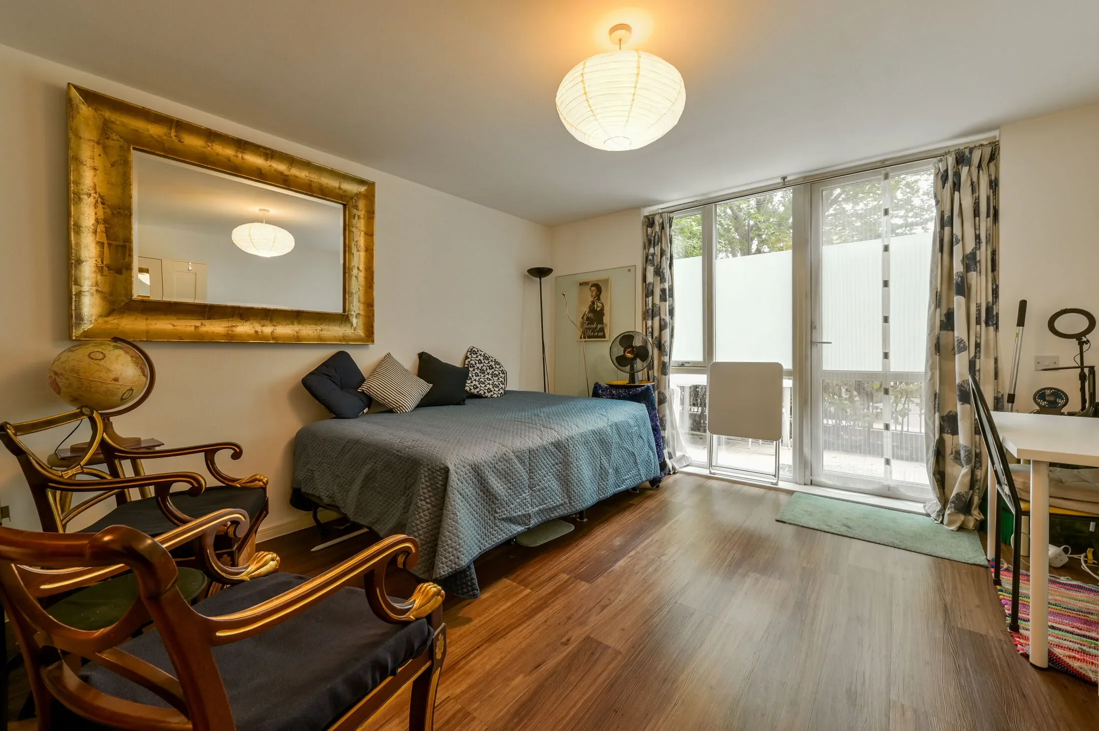 Flat Acton Lane in London