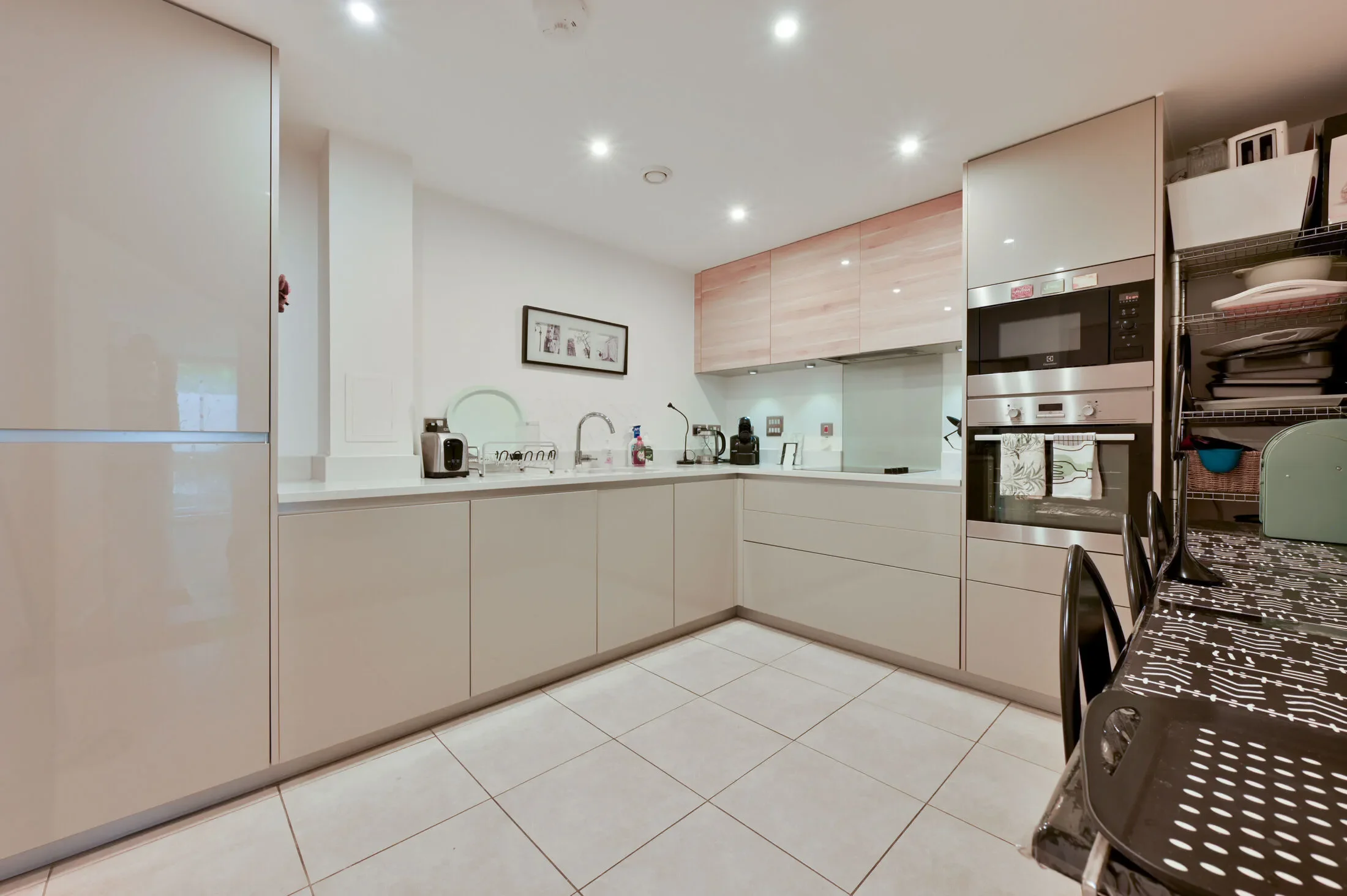 Flat Acton Lane in London