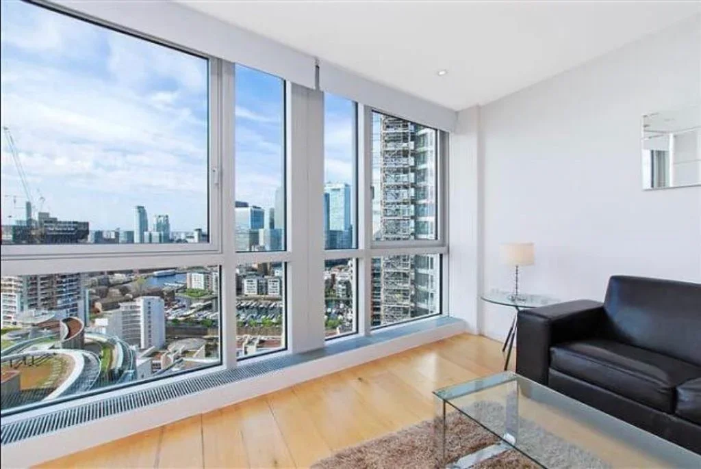 Flat Fairmont Avenue in Greater London