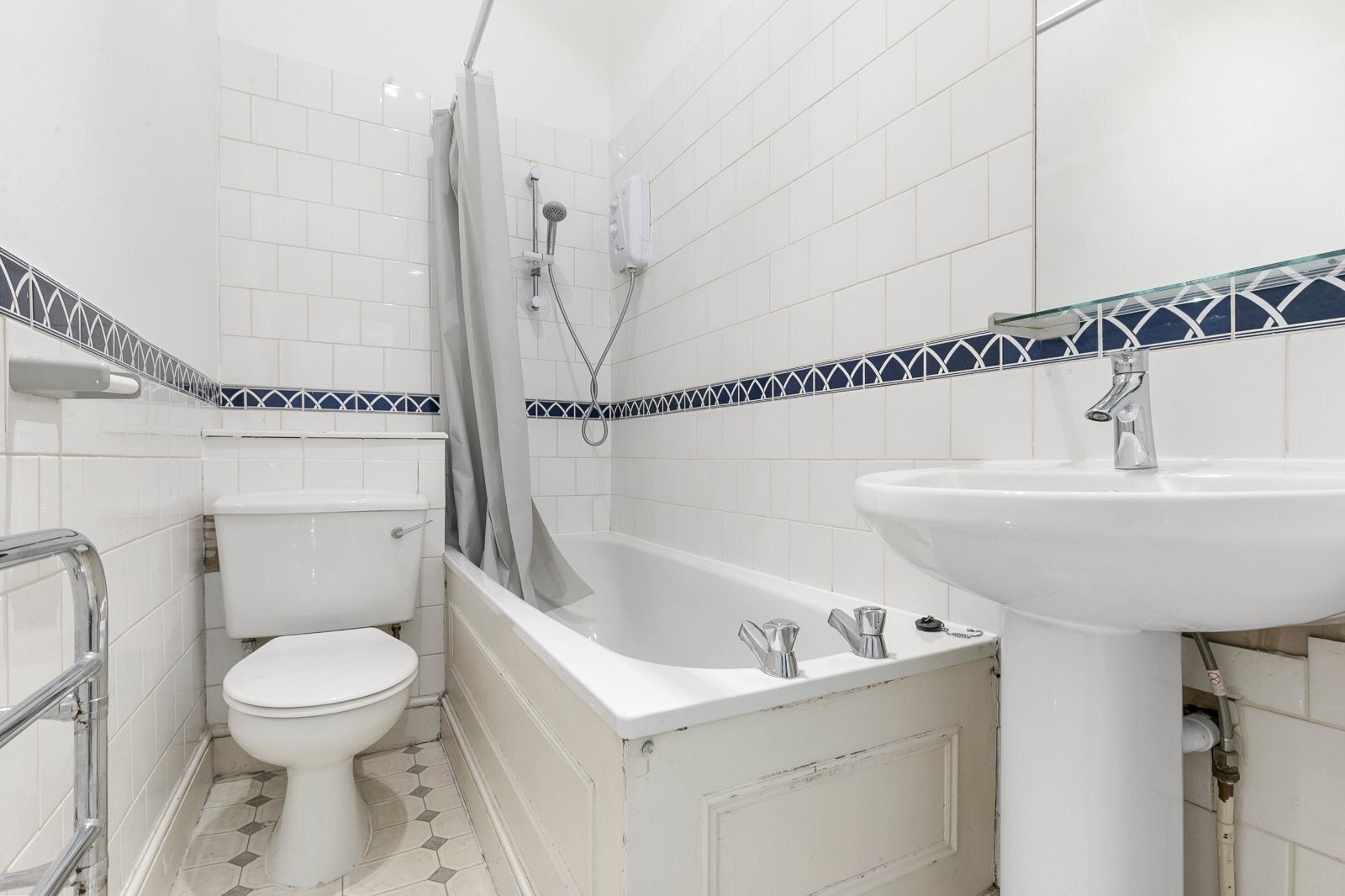 Flat Harrington Gardens in Greater London