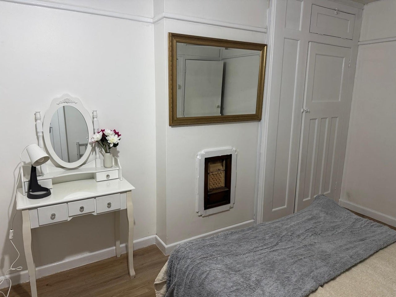 Room Welbeck Road in Greater London