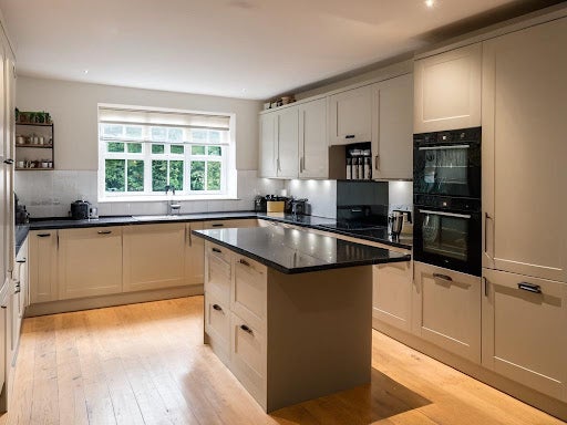 Flat Ashley Place in City of Westminster