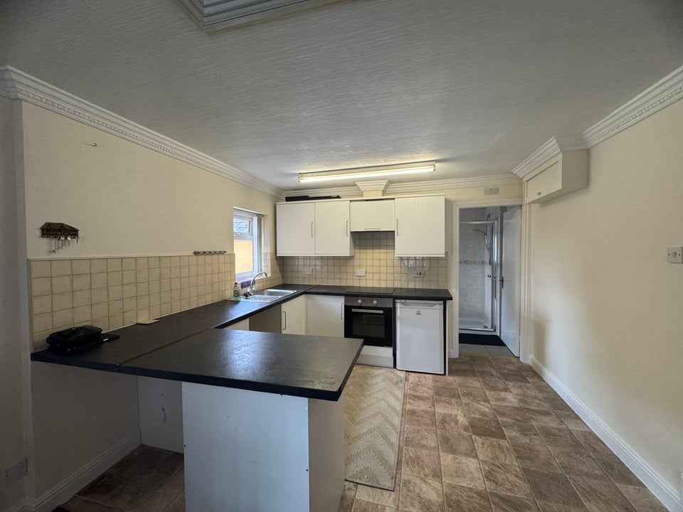 Flat Stourbridge Road in Dudley