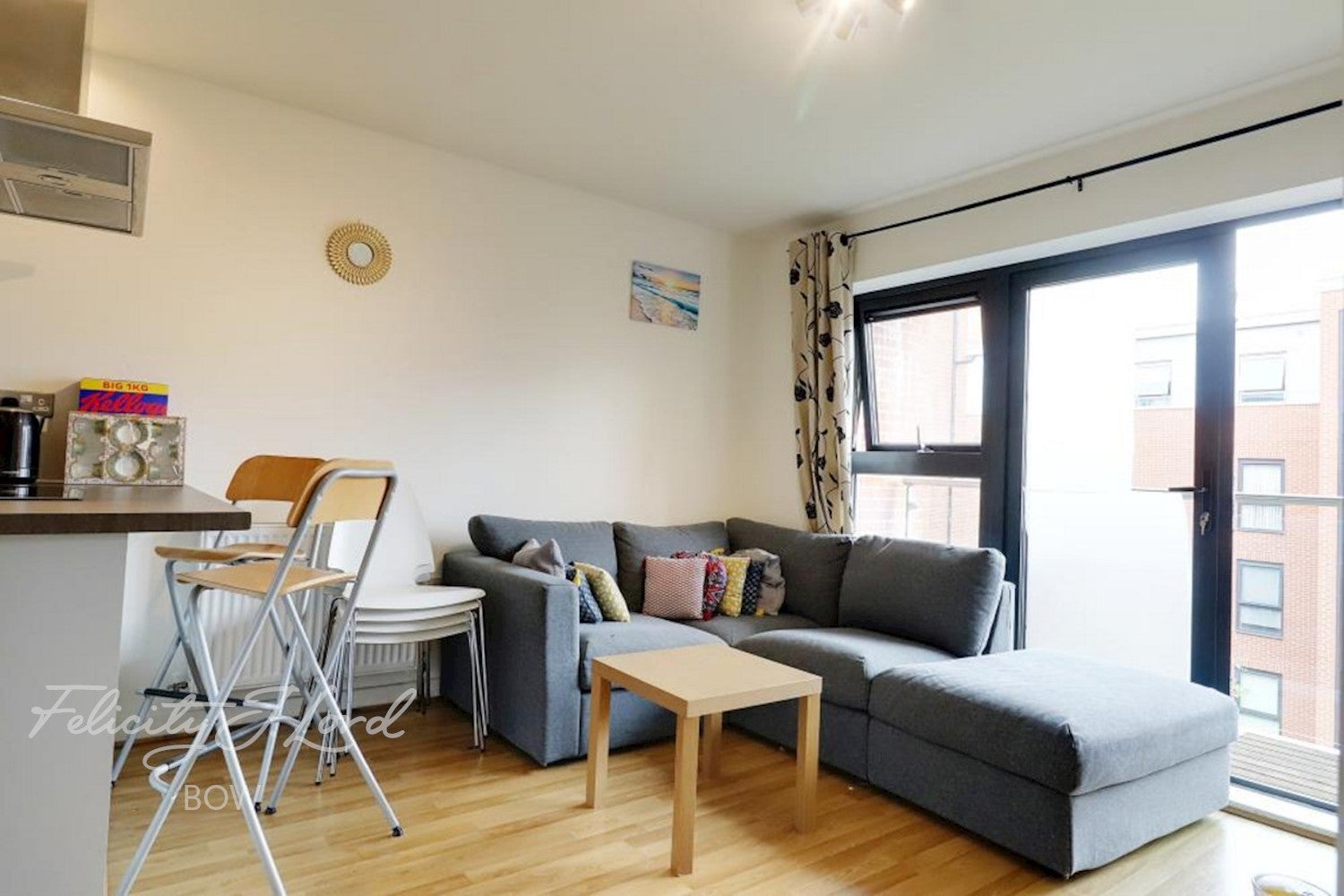 Flat Mostyn Grove in Greater London