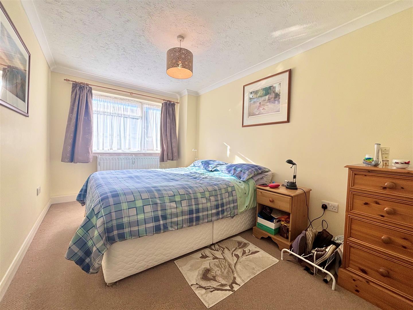 Flat Orchard Close in Easton