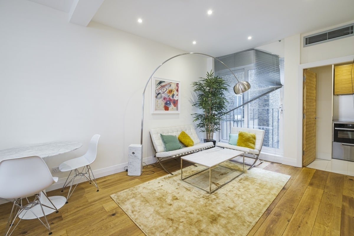 Flat High Holborn in Greater London