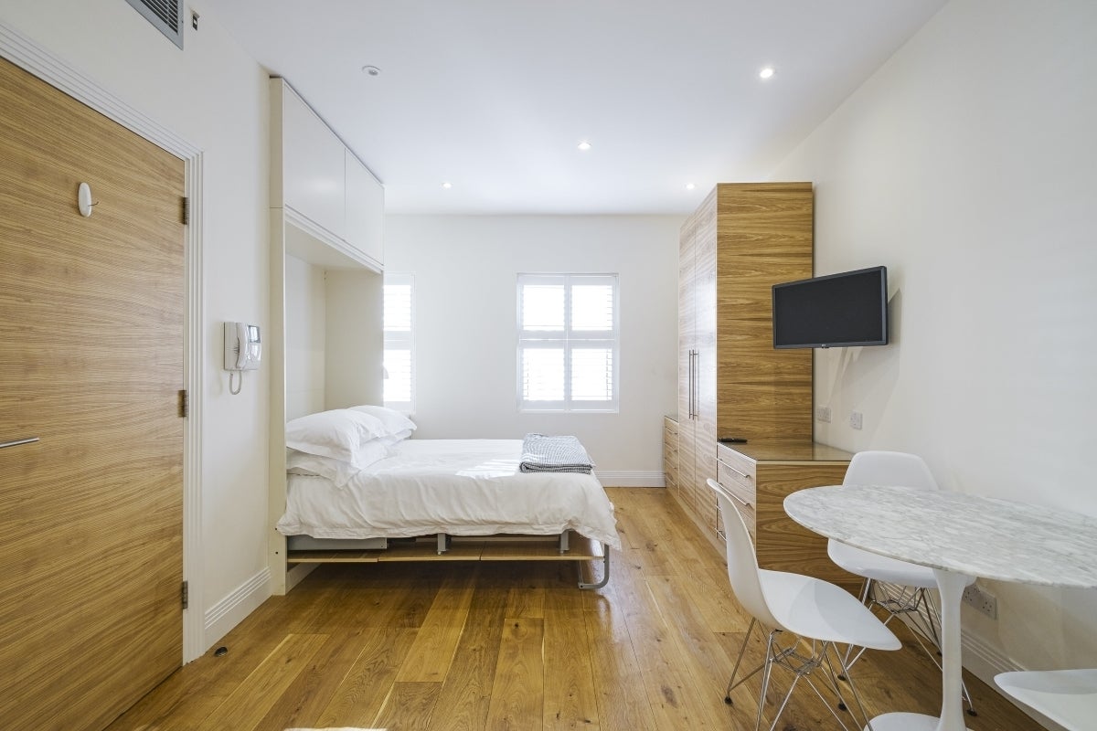 Flat High Holborn in Greater London