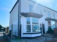 Flat Wellington Road South in Hazel Grove