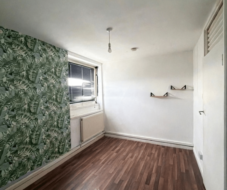 Flat Milburn Lane in Greater London