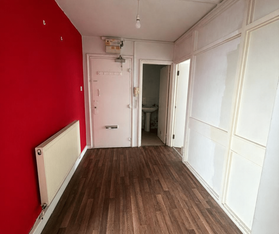Flat Milburn Lane in Greater London