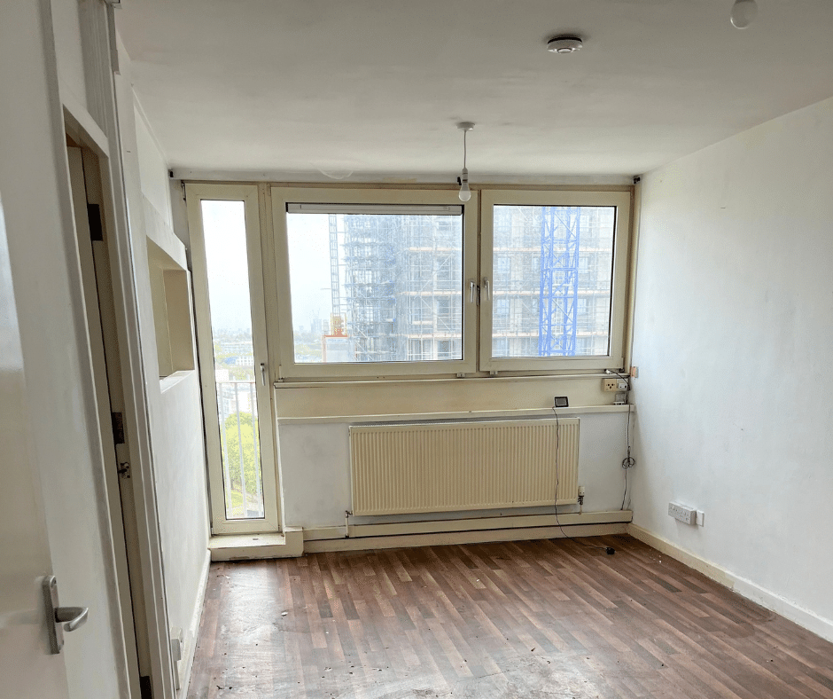 Flat Milburn Lane in Greater London