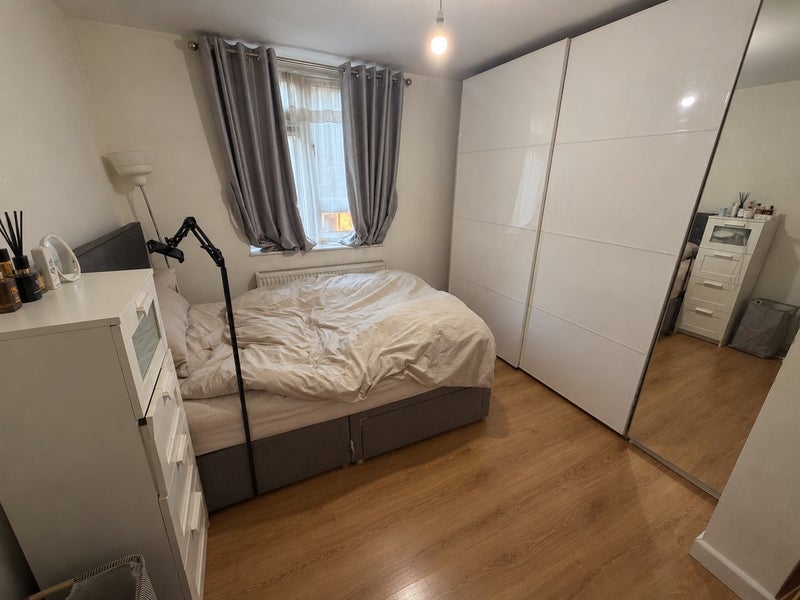 Room Dorman Way in Greater London